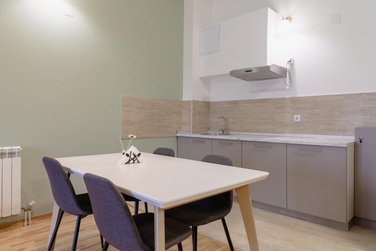 Airmi Hotel Surčin 외부 사진